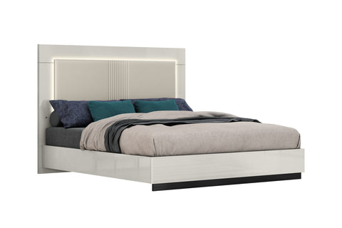 Savanna Bed W/ Lift-up Storage