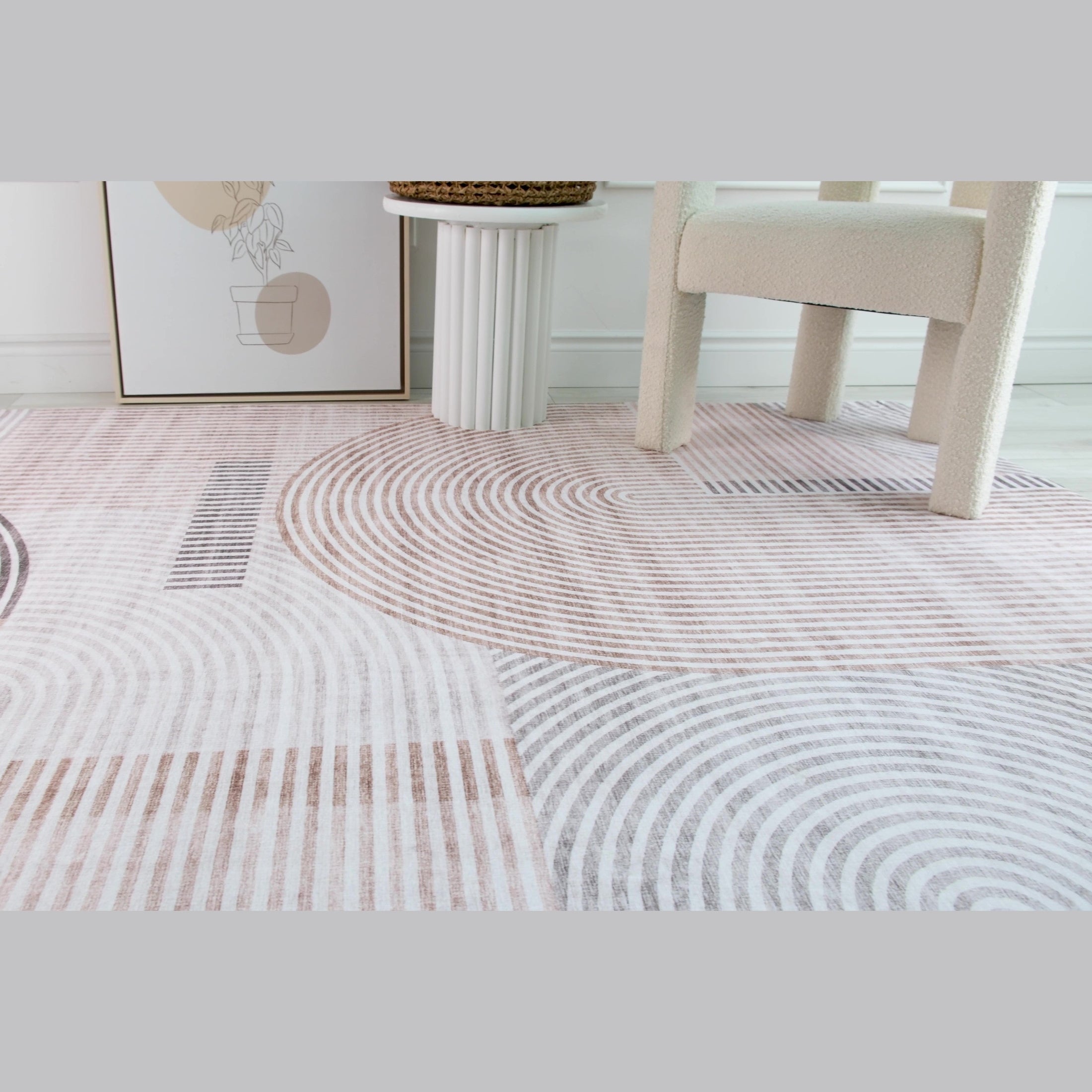Europa Beige Modern Geometric Area Rug – 7' x 10'
