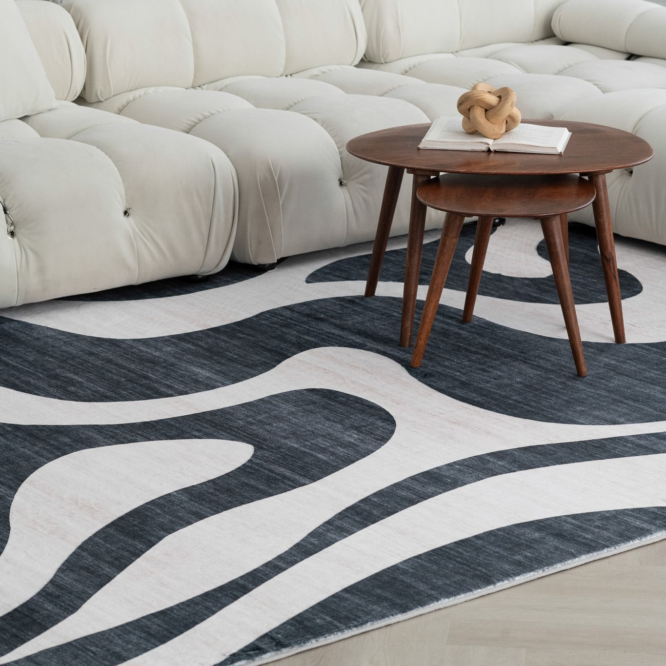 Europa Black Bold Contrast Area Rug