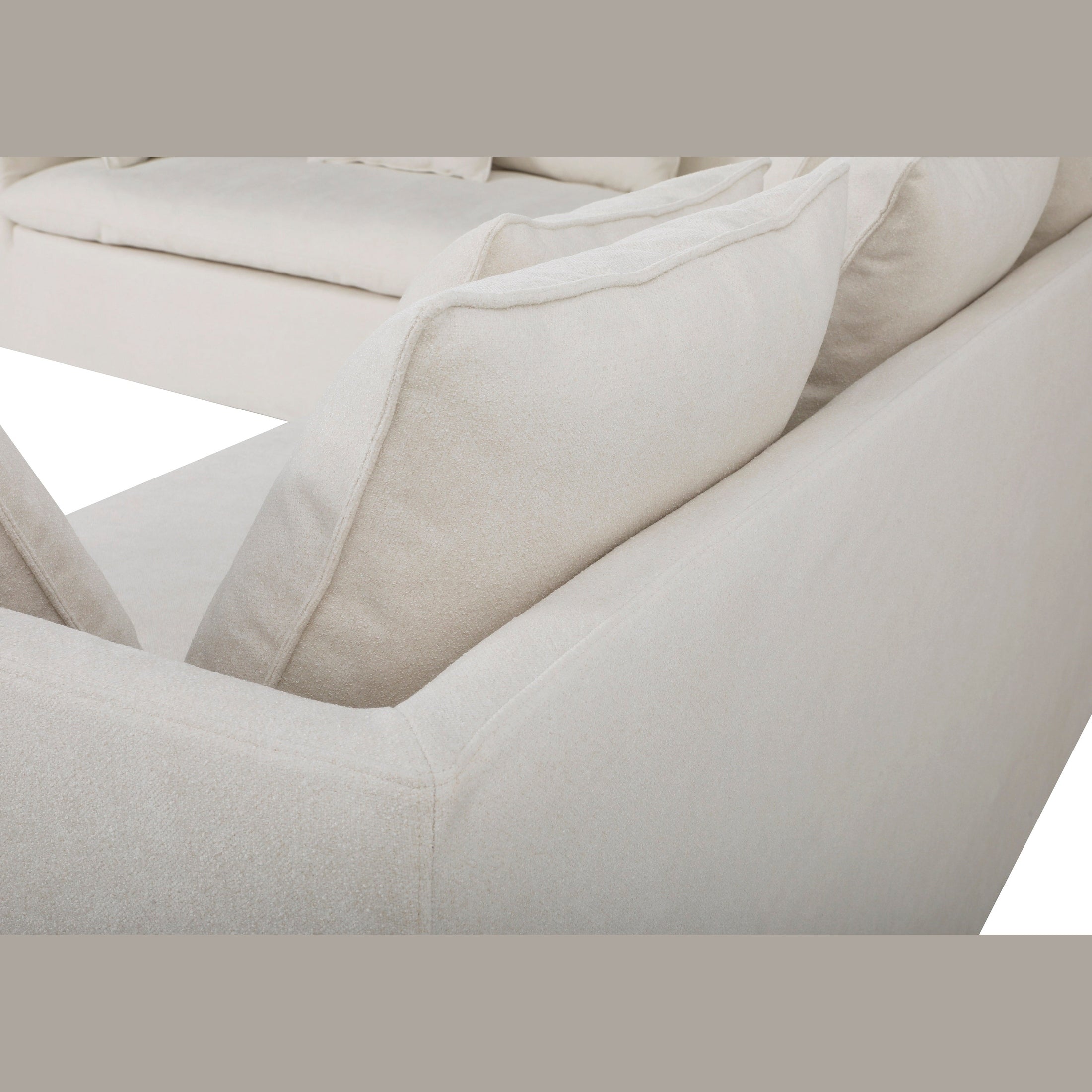 Aksel Sectional
