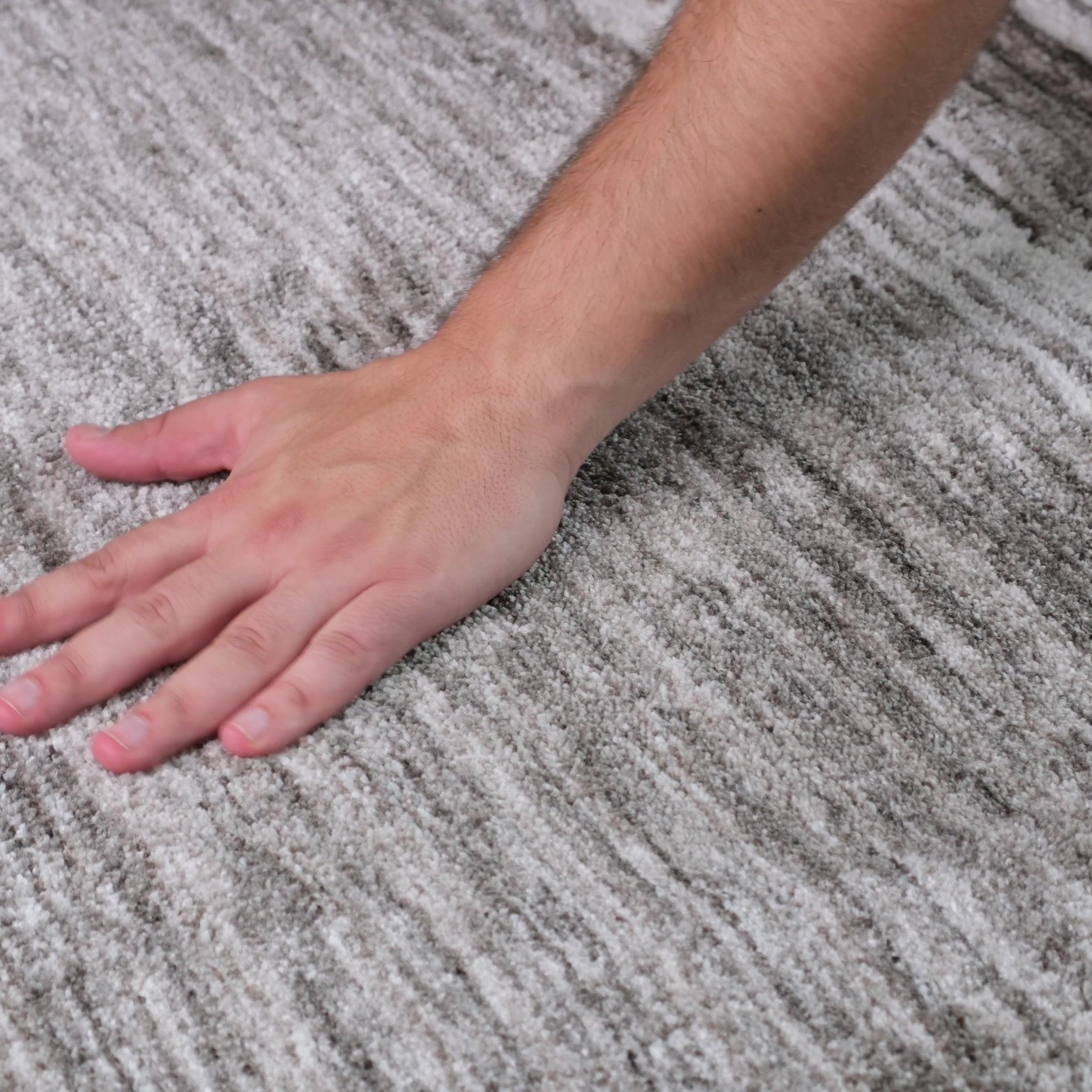 Leela Grey Modern Brushstroke Patterned Rug