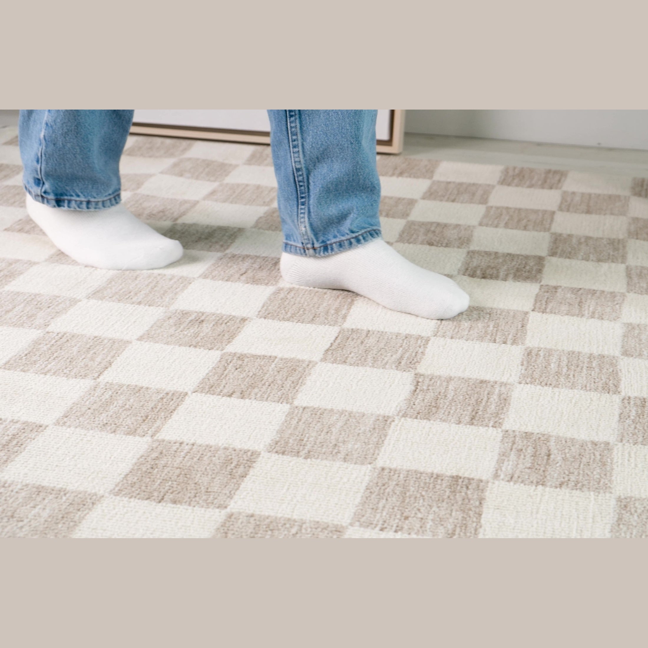 Leela Ivory Textured Wave Design Area Rug