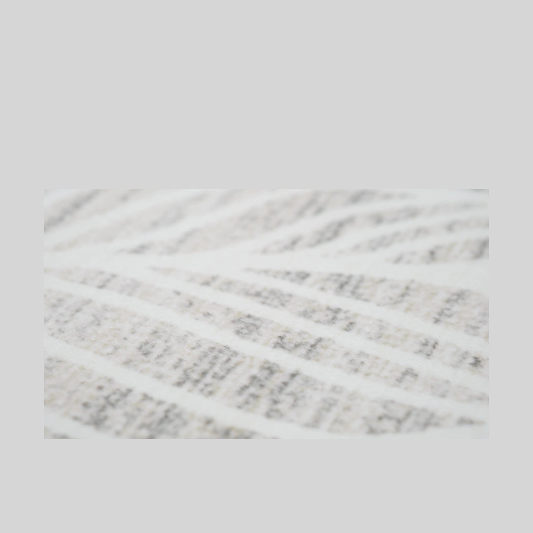 Royal Cream: Ornate Scroll Elegance Rug