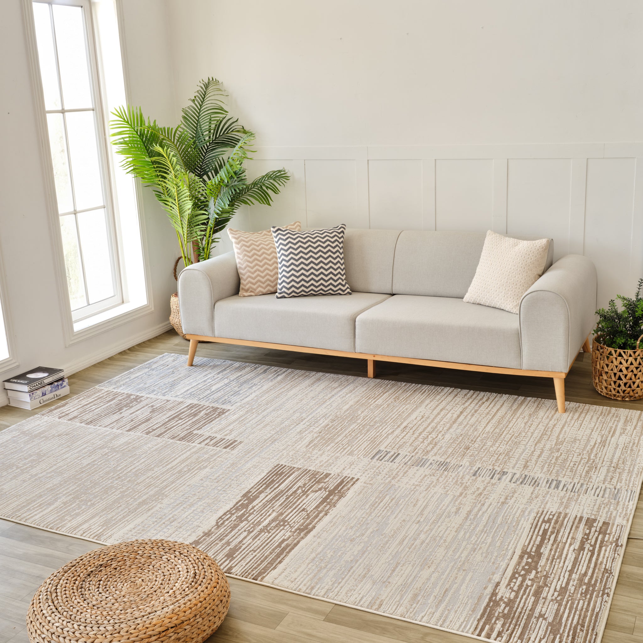 Nairobi Beige Vintage Medallion Area Rug