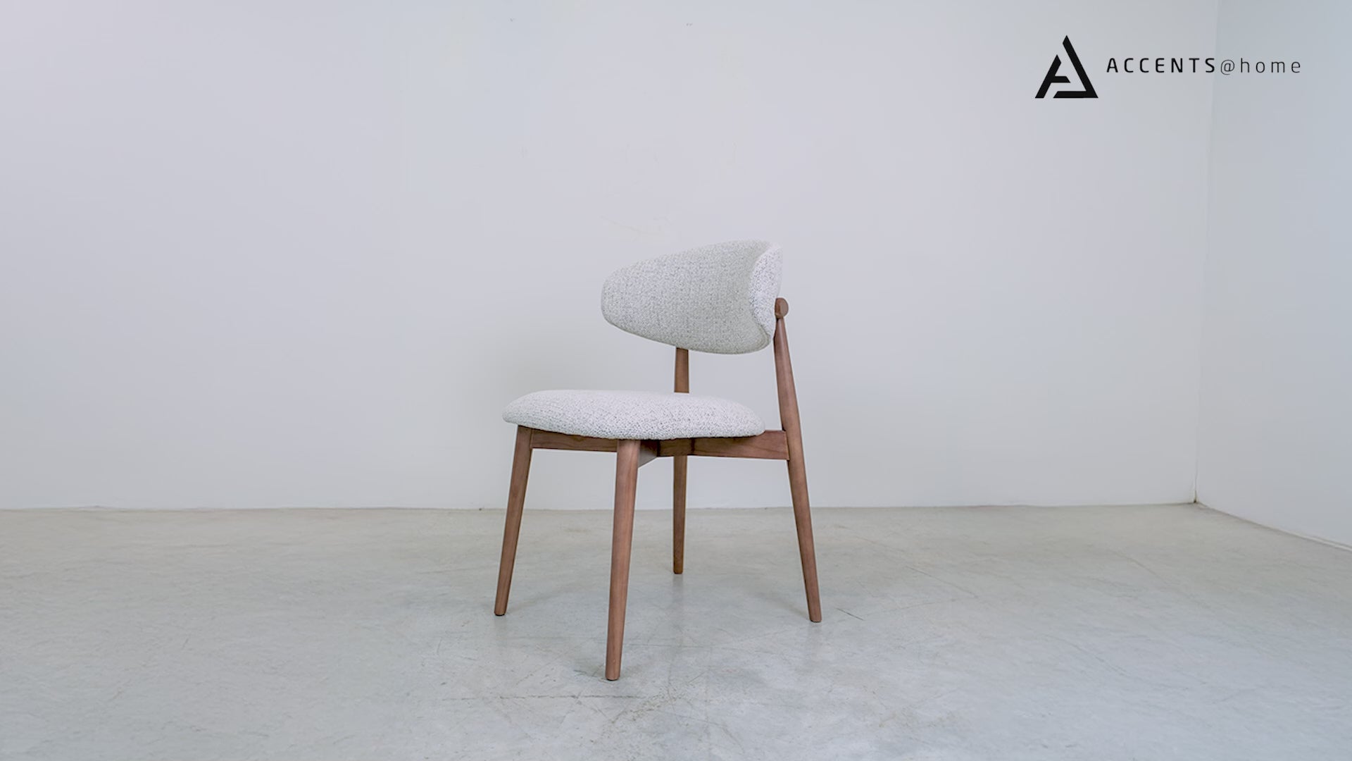 Load video: Nikari Dining Chair - Natural