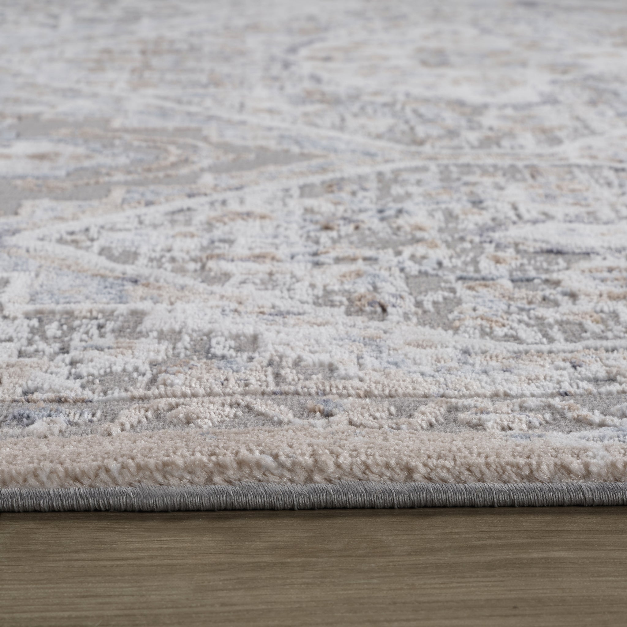 Rio Beige Diamond Trellis Area Rug