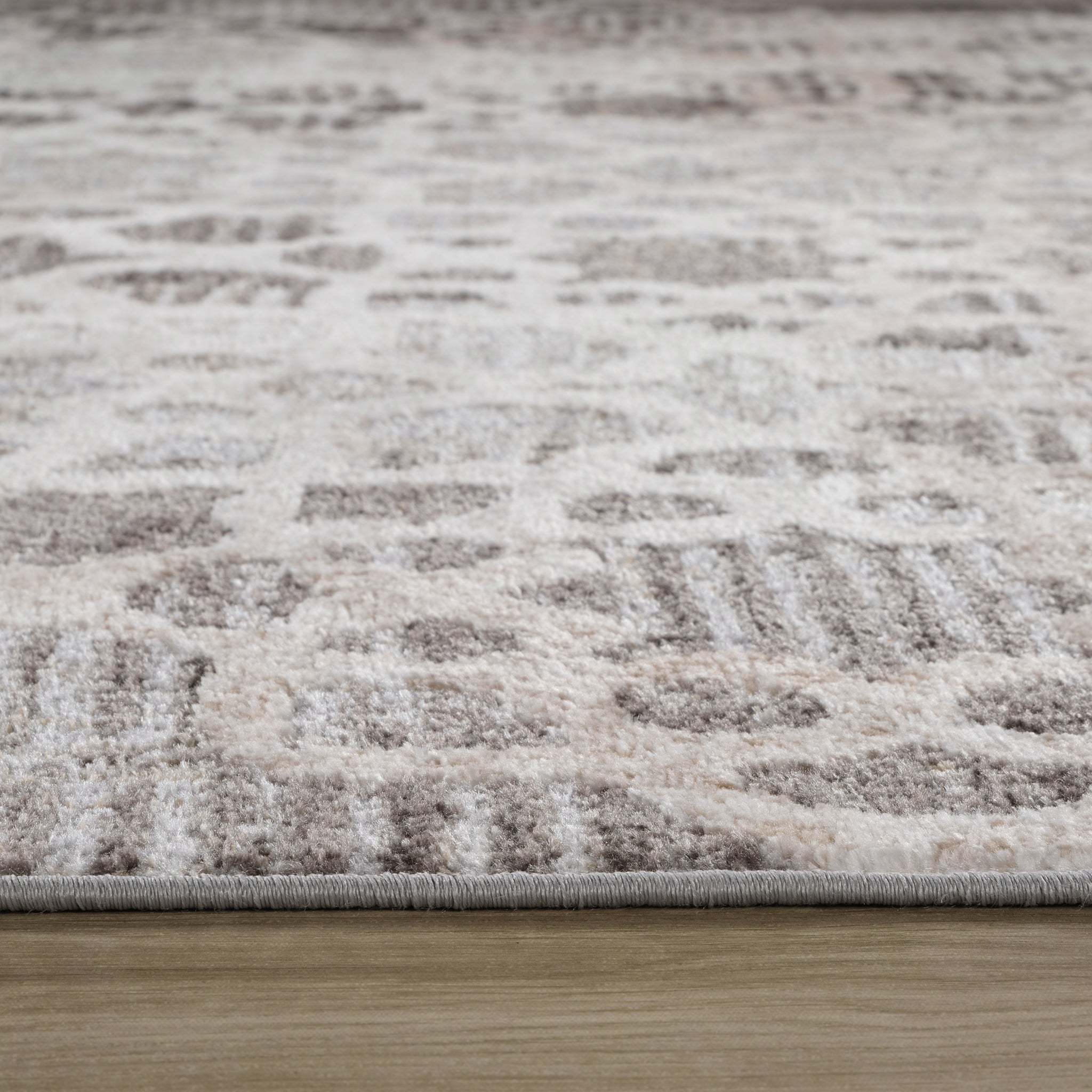 Siena White Woven Diamond Pattern Area Rug