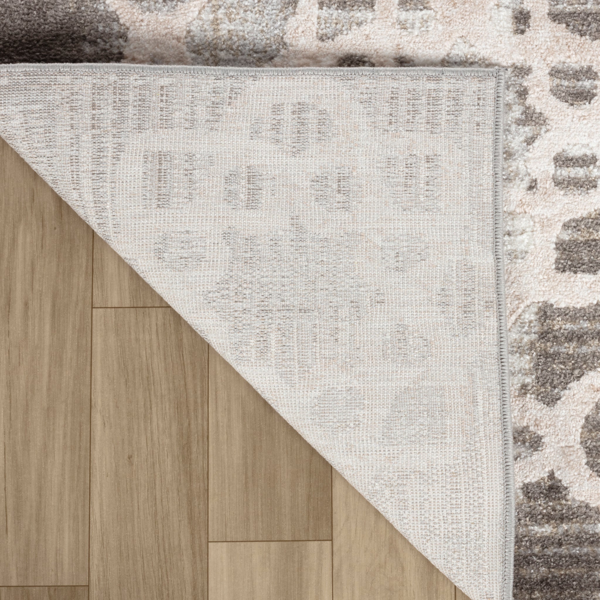 Siena White Woven Diamond Pattern Area Rug