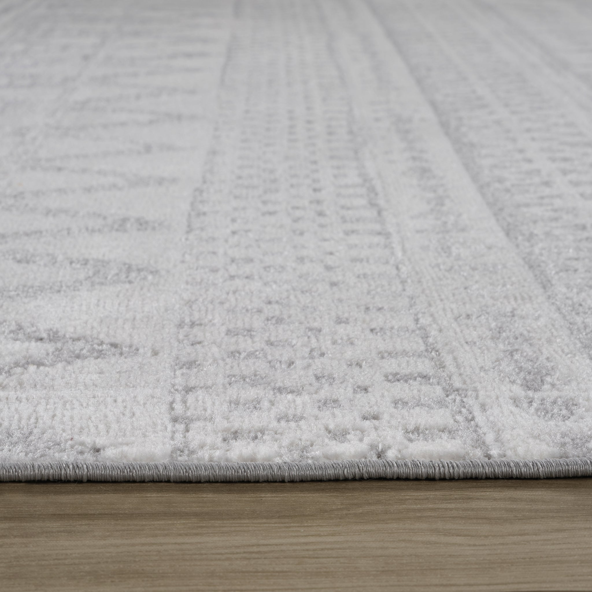 Siena White Geometric Luxe Area Rug