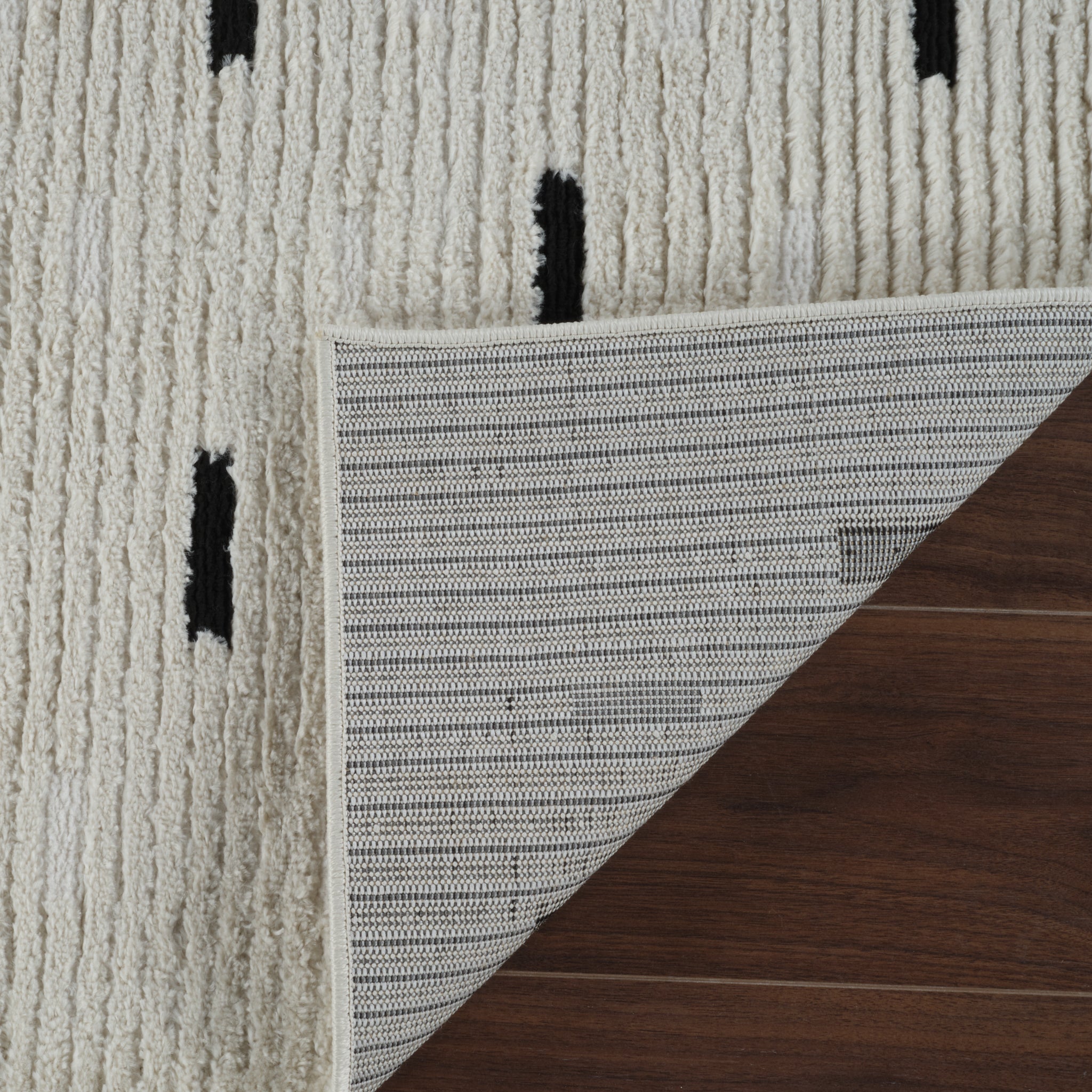 Terra Cream Minimal Dot Rug – 5x8