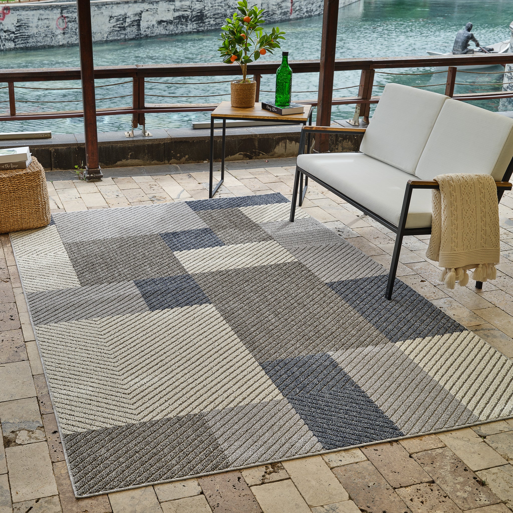 Utopia Grey Modern Abstract Area Rug