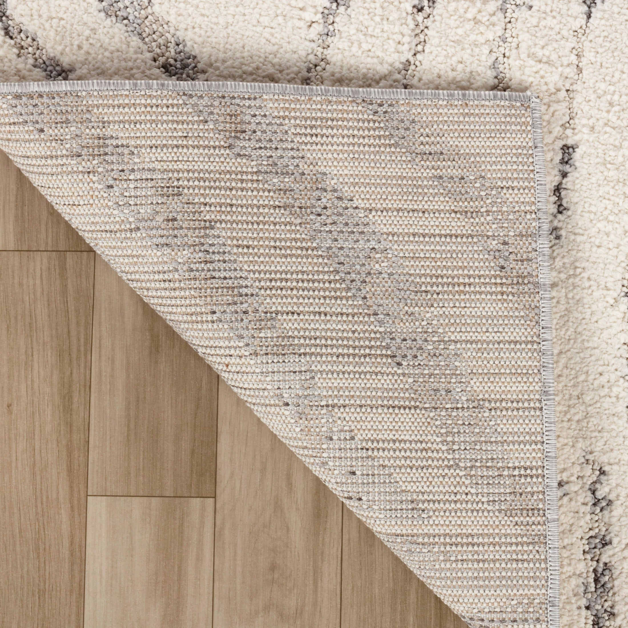 Valencia White Distressed Medallion Area Rug