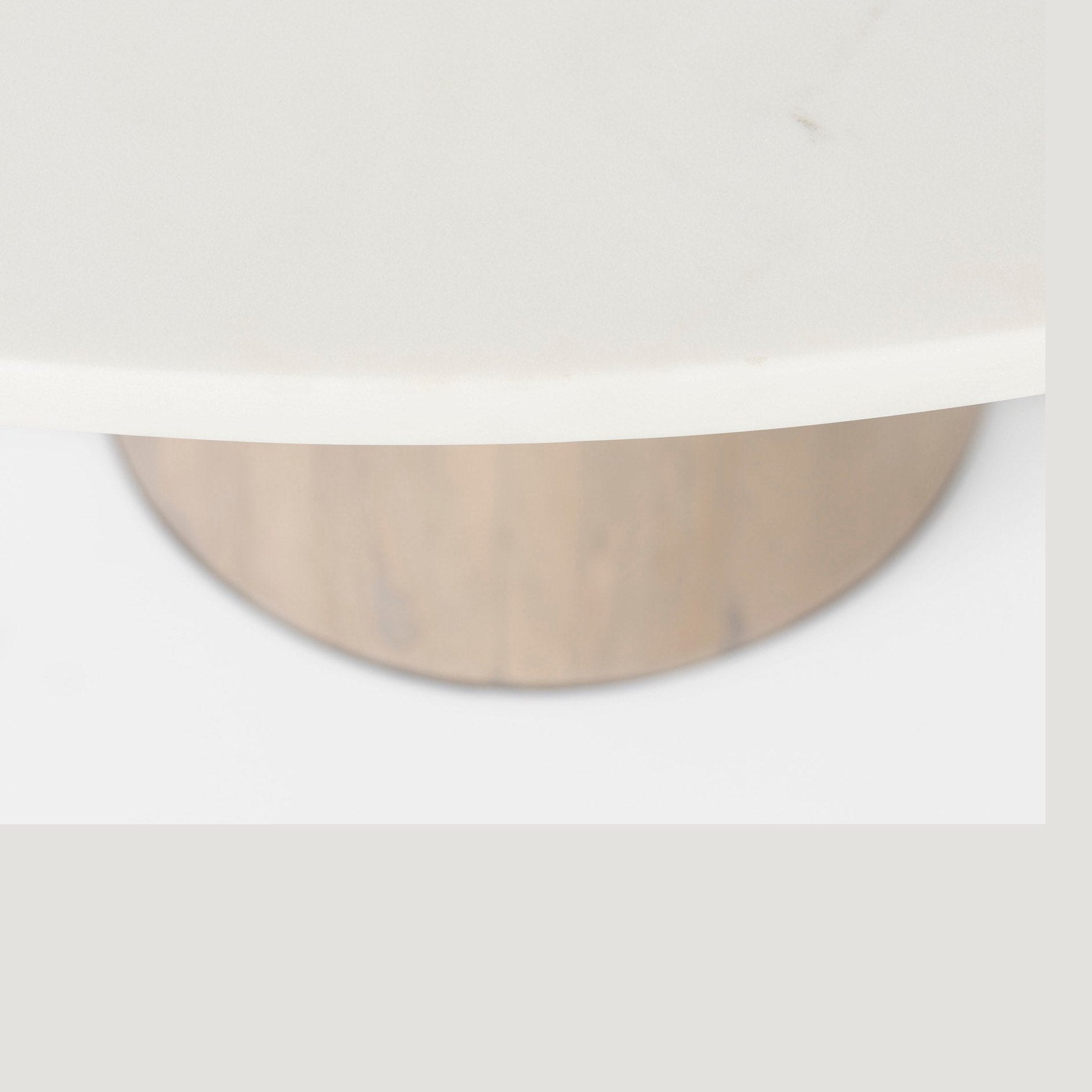 White Marble | Light Wood | Black Accent_4