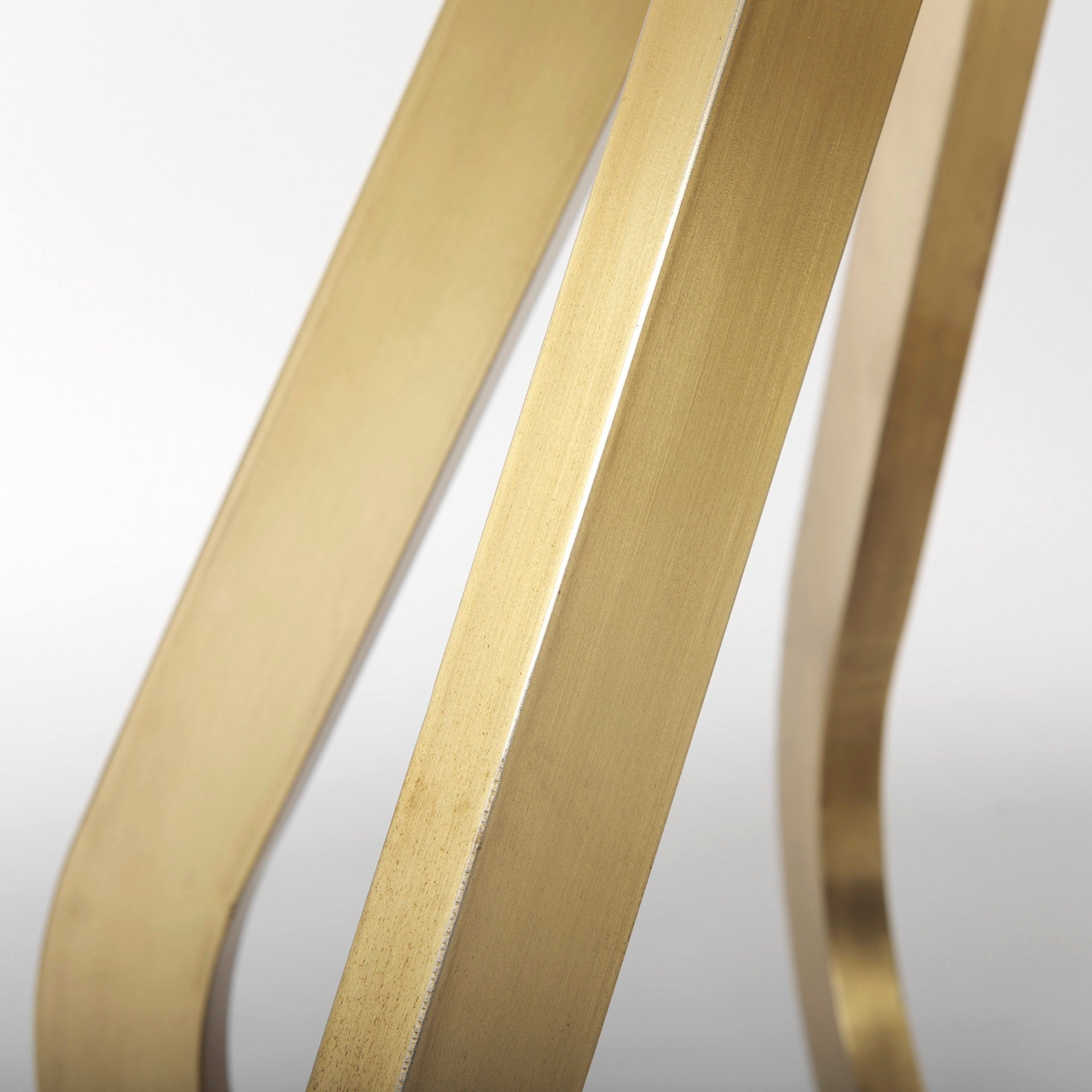 White Marble | Gold Metal_6