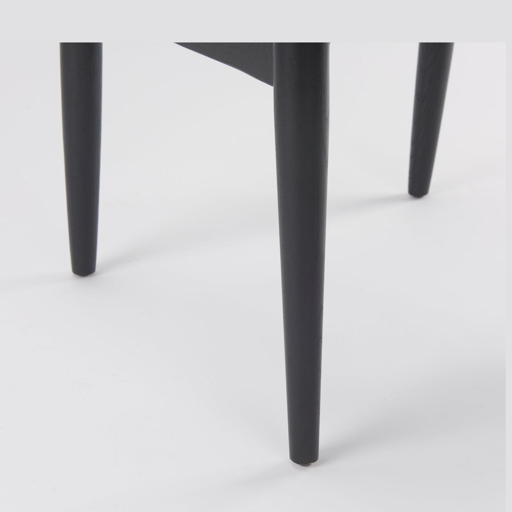 Gray Fabric | Black Wood_10