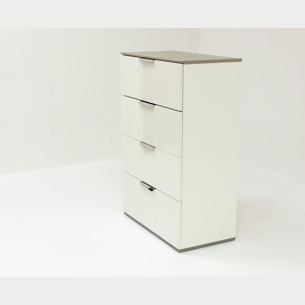 Patricia Chest