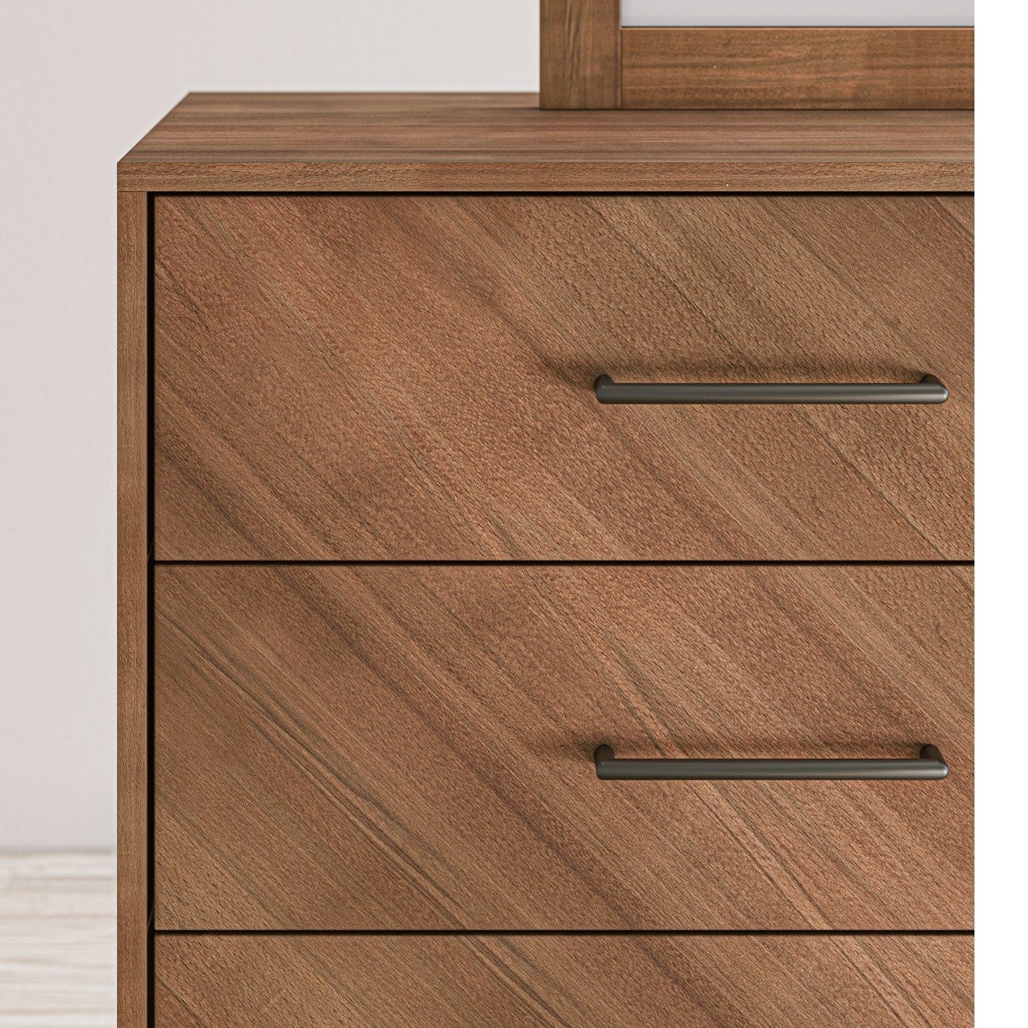 Eloquence Dresser