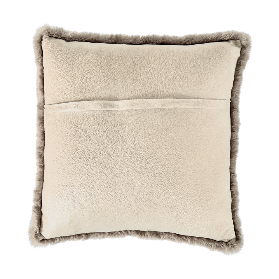 Gariland Pillow