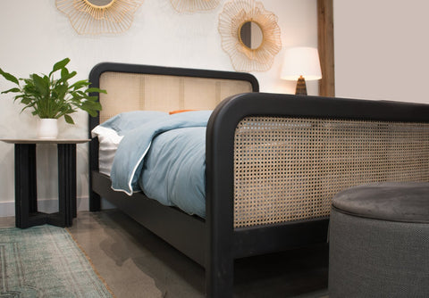 CANE OVAL QUEEN BED