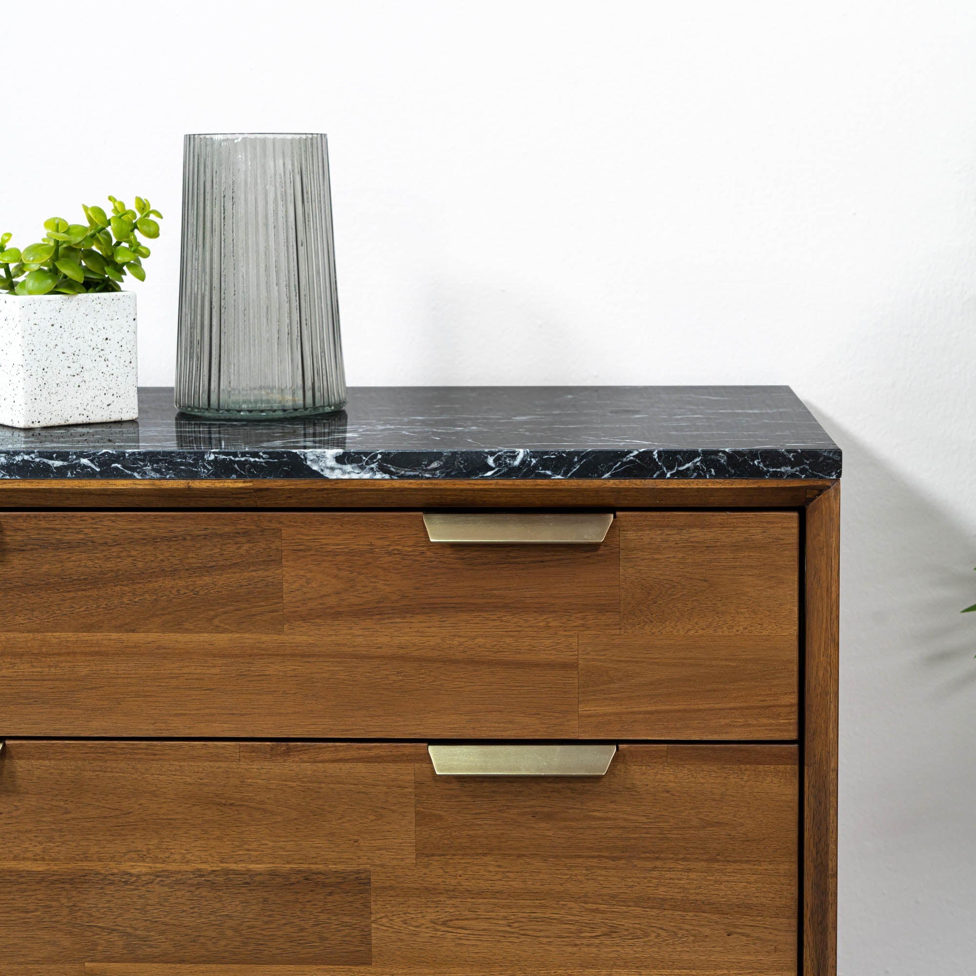 Natura 6 Drawer Dresser
