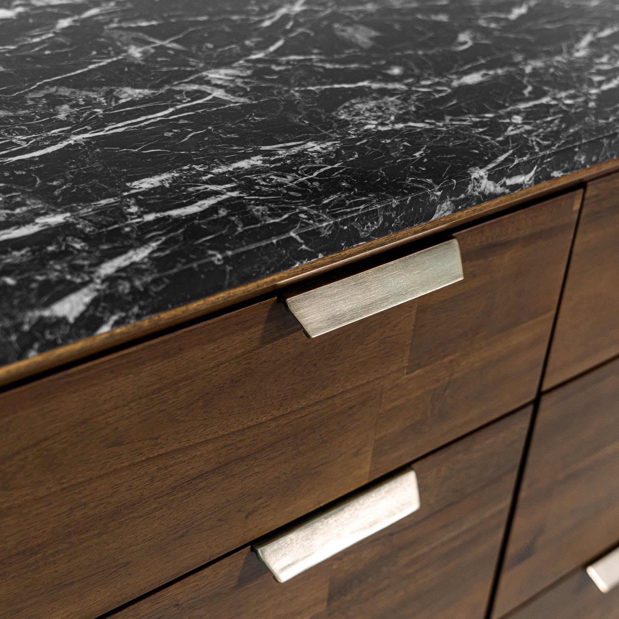 Natura 6 Drawer Dresser