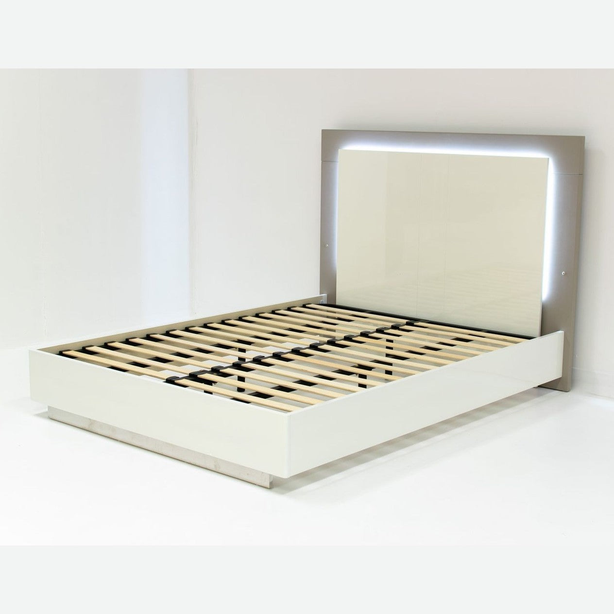 Patricia Queen Bed