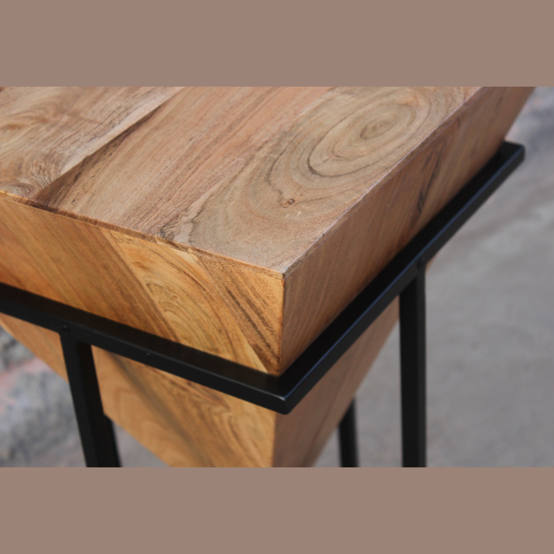 MOHAN INVERTED PYRAMID NATURAL SIDE TABLE