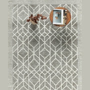 Madon Machine Woven Rug - Grey / Ivory