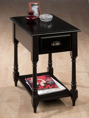 Chairside Table W/ Turned Leg & Quarter Round Edge